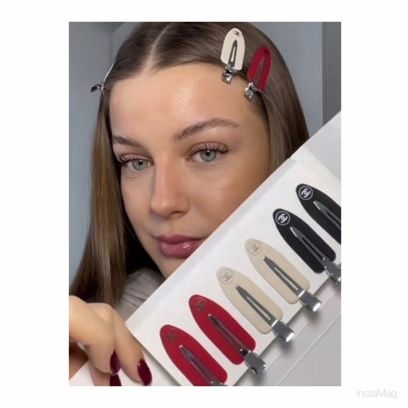 CHANEL Accessories - NEW Chanel Hair Clips Set of 6 Red Cream & Black